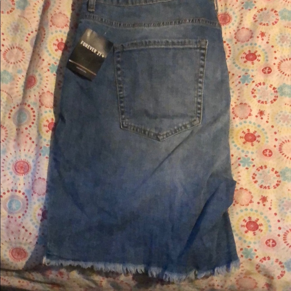 Shorts - Picture 2 of 2